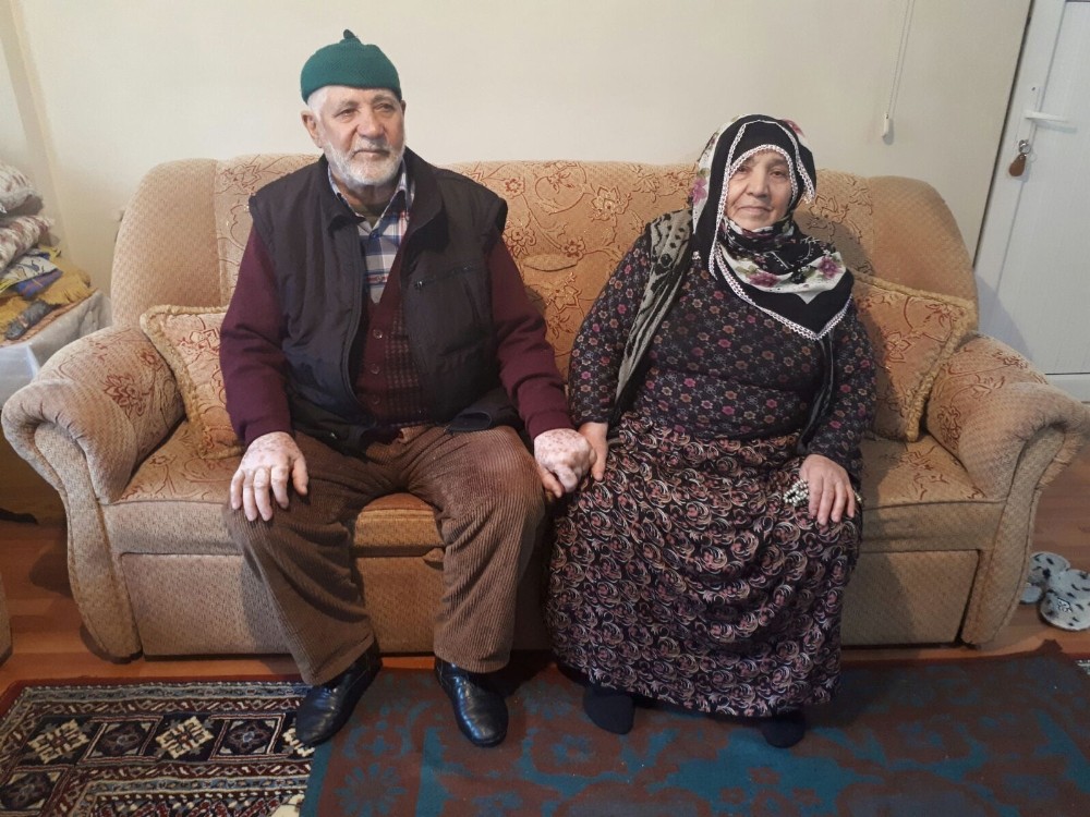 “Umreden geldik” diyen hırsızlar yaşlı kadının altınlarını ve ilacını çaldı