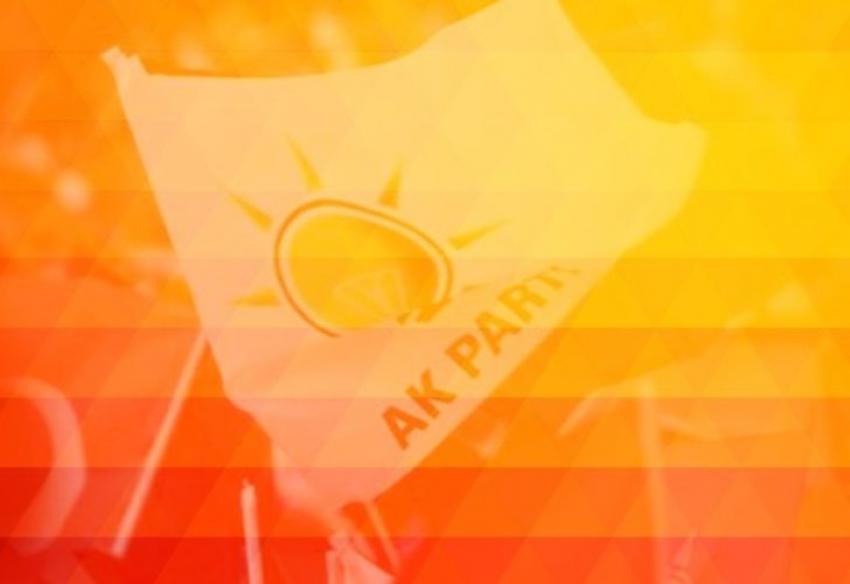 AK PARTİ İZMİR'DE 4 İLÇEYE ATAMA