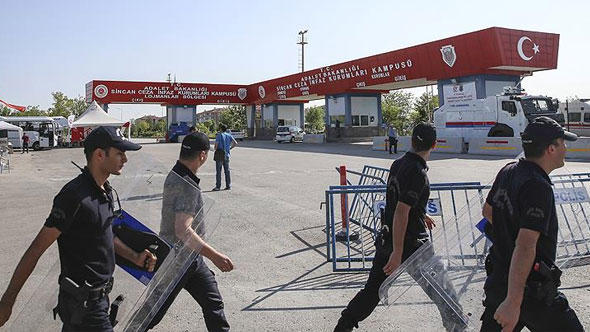 Akıncı Üssü davasında gerginlik: Gözaltına alındılar