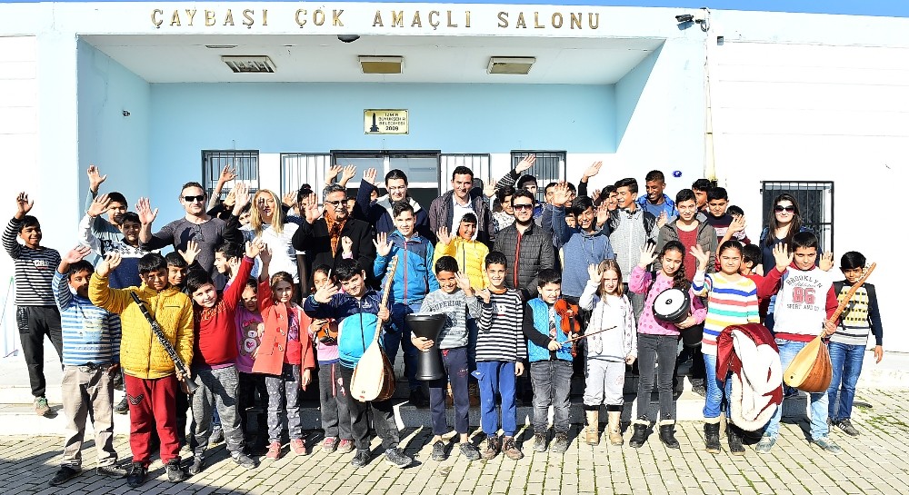 İzmir’de mahalle orkestraları kuruluyor