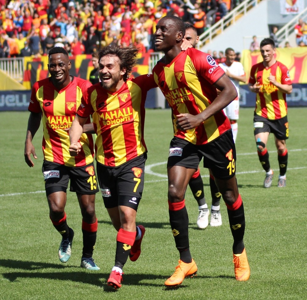 Göztepe dışarıda gülemiyor