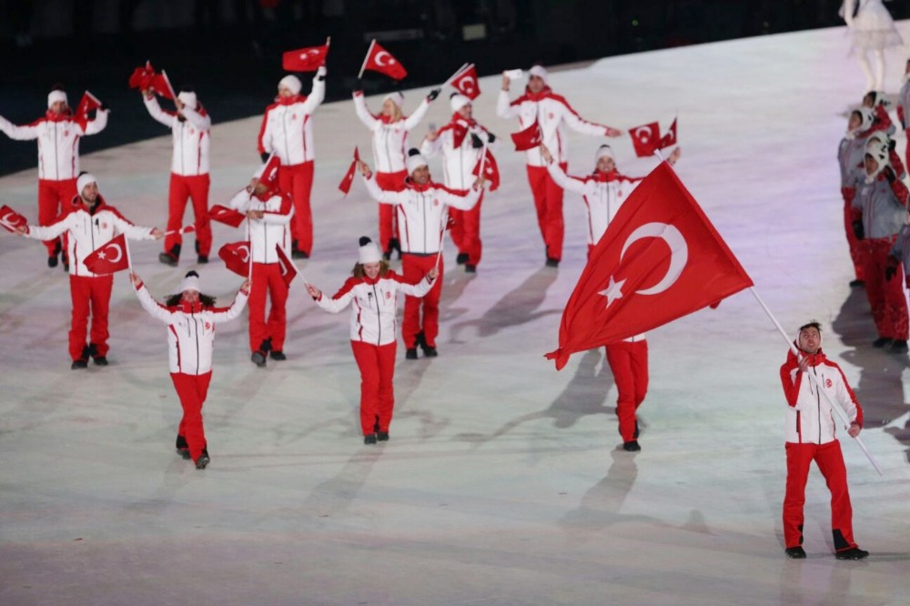 Bakan Osman Aşkın Bak, Güney Kore’de Kış Olimpiyat Oyunları açılış törenine katıldı