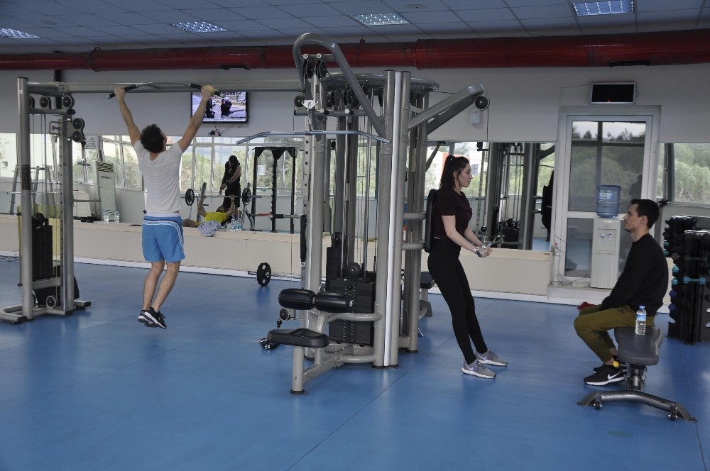 EÜ Sağlıklı Yaşam Salonu 500 kişiye hizmet veriyor