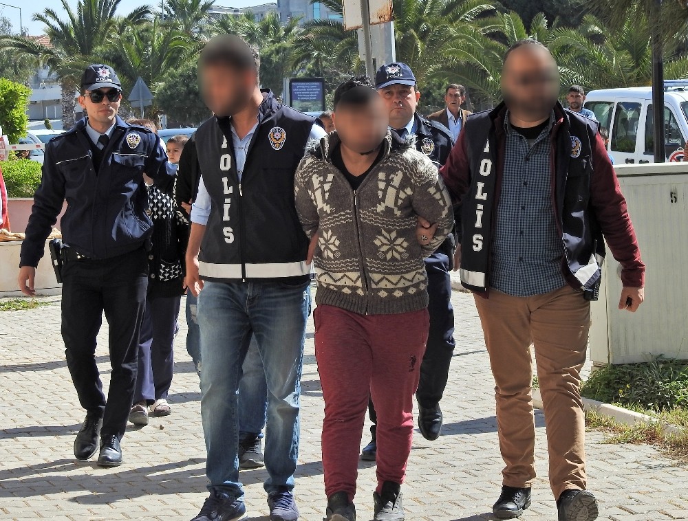 Çeşme’de çocuklara uyuşturucu satan 3 şahıs tutuklandı