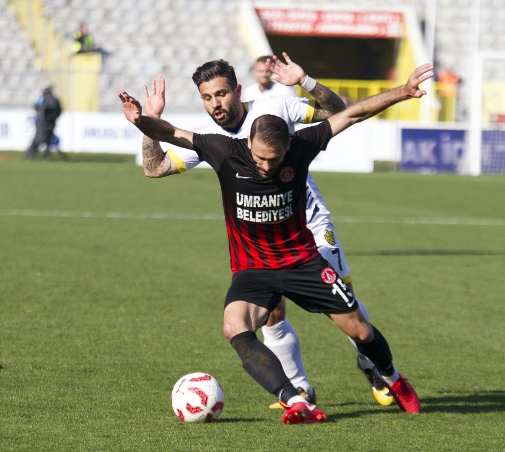 TFF 1. Lig: MKE Ankaragücü: 0 - Ümraniyespor: 1 (İlk yarı sonucu)