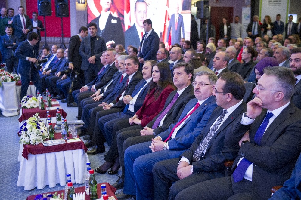 Bakan Eroğlu: “Her yanan dört ampulden biri hidrolik enerji santrallerinden kaynaklanıyor”
