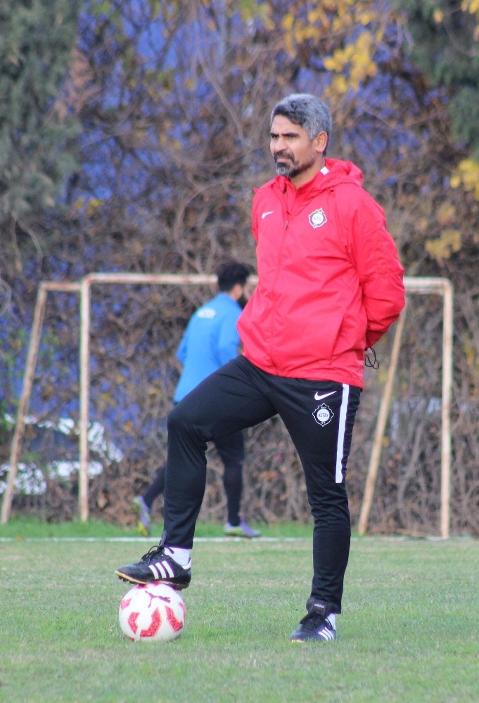 İsmet Taşdemir: