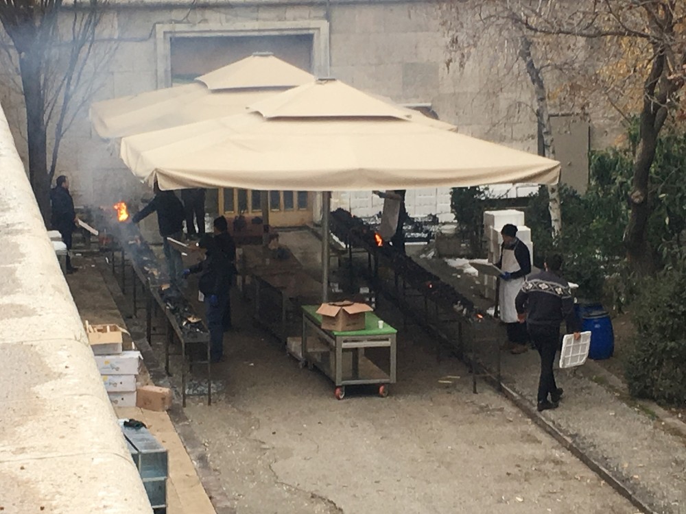 TBMM’de bütçe görüşmeleri sonunda vekillere hamsi ikram edilecek
