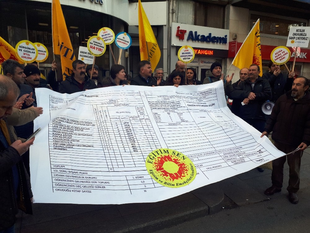 Eğitim-Sen’in karneli eylemine polis müdahalesi