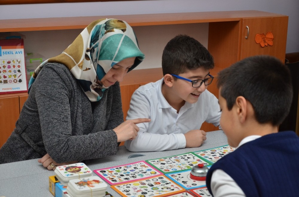 Teknoloji bağımlılığına karşı ‘Akıl Oyunları Sınıfı’ açıldı