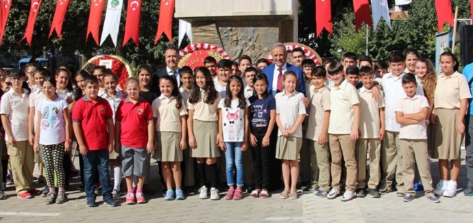 ÖDEMİŞ'TE OKULLAR SORUNSUZ BAŞLADI