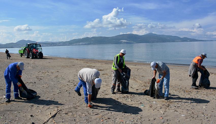 Plajlar temizlendi deniz tutkunlarını bekliyor