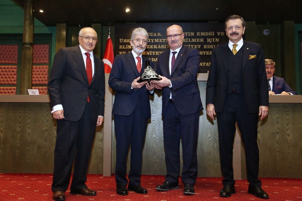 Ankara Büyükşehir Belediye Başkanı Tuna, ATO Meclisi Toplantısı’na katıldı