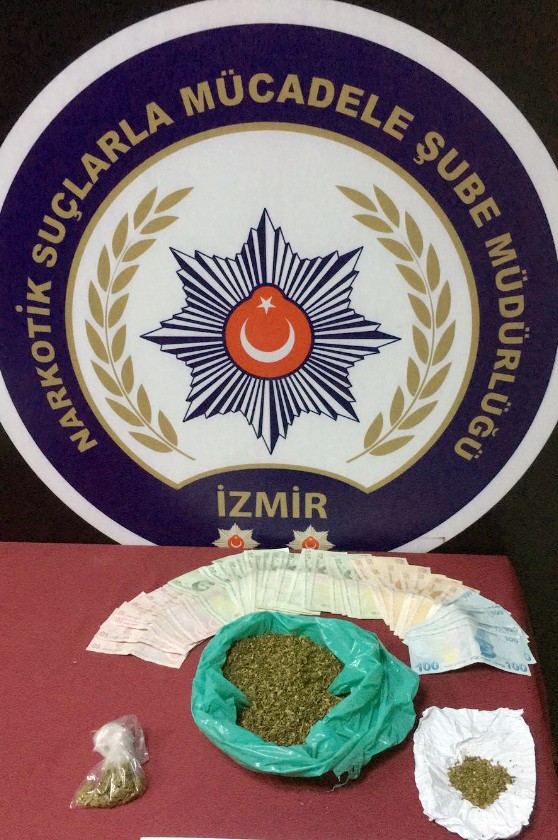 Uyuşturucu tacirlerine İzmir emniyetinden ağır darbe