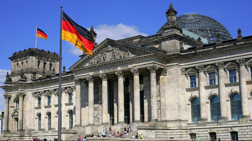 ALMANYA'DAN ''TL'' HAMLESİ 