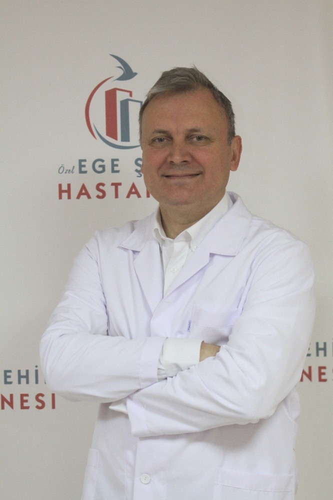 Op. Dr. Ferit Tuna, “Yaşam süresiyle birlikte menopozda geçirilen süre de arttı”