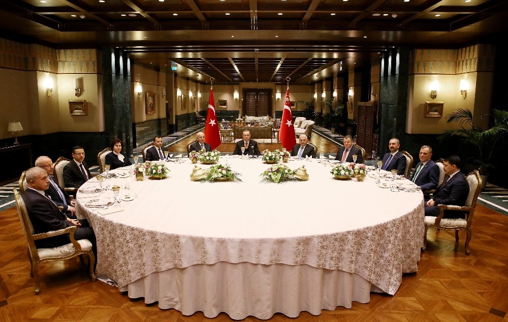 Cumhurbaşkanı Erdoğan, yasama, yürütme ve yargı organı temsilcileri ile bir araya geldi
