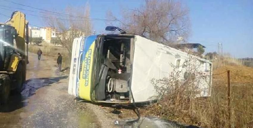 BUCASPOR OTOBÜSÜ DEVRİLDİ