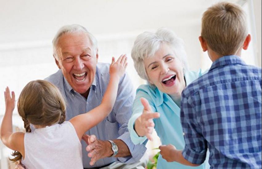 TORUN BAKAN BÜYÜKANNELERE MAAŞ MÜJDESİ