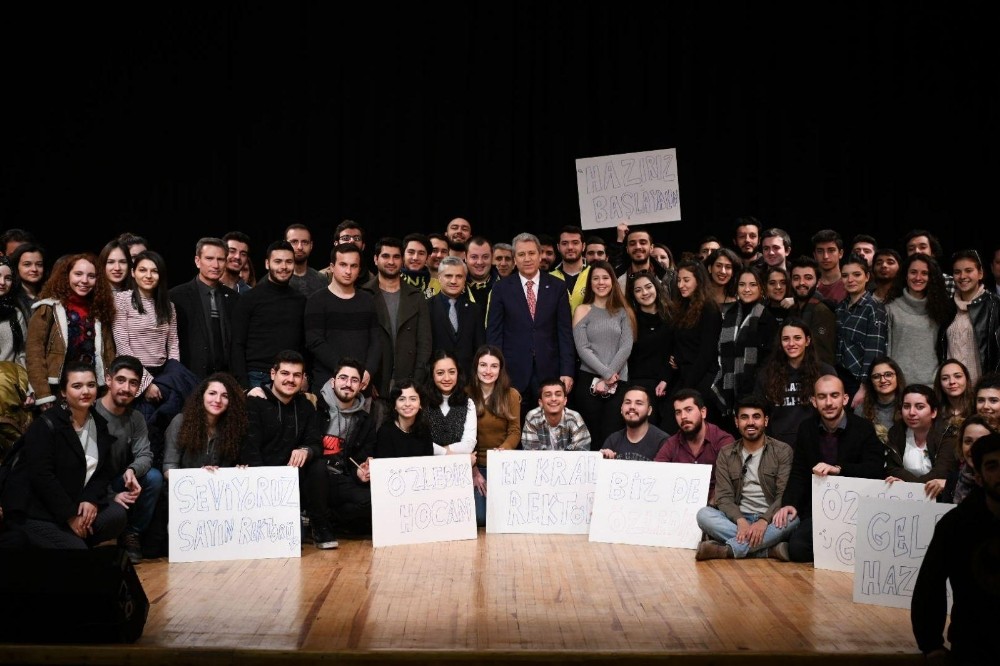Egeli gençlerden, Rektör Prof. Dr. Necdet Budak’a sürpriz