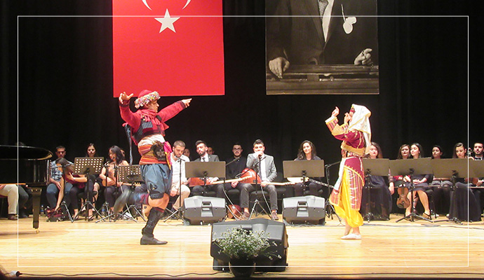 ÇYDD Gençlerinin Sahne Başarısı
