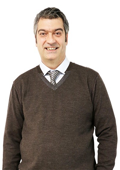 Yorgun gözler tarih oluyor