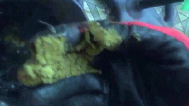 ADANA'DA ESRARI SOBADA YAKAN AİLE SIZIP KALDI