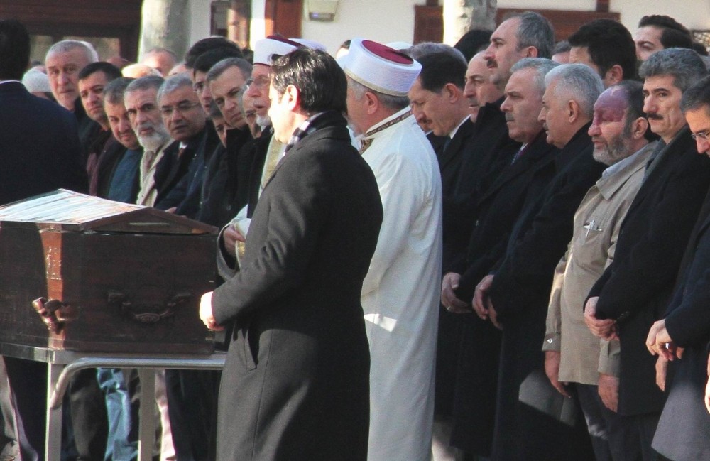 Başbakan Yıldırım cenaze namazına katıldı