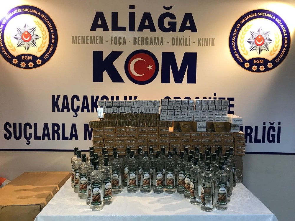 İzmir’de kaçak sigara ve içki operasyonu
