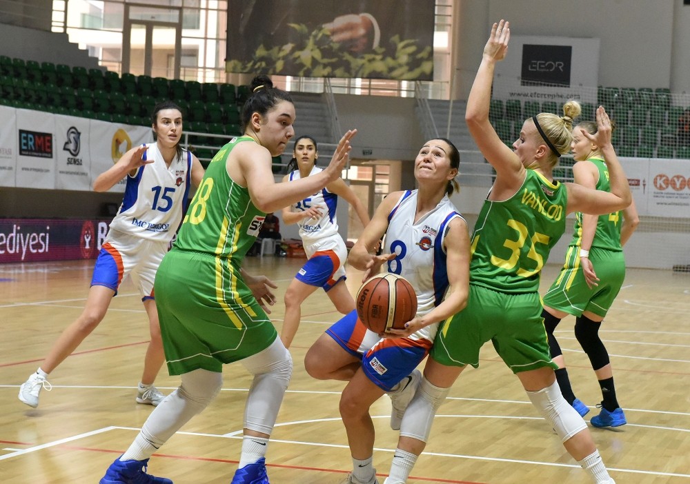 Bornova Beckerspor sonunu getiremedi