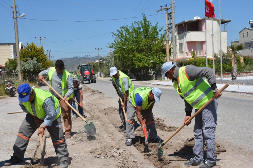 Dikili’de kapsamlı yaz temizliği başladı