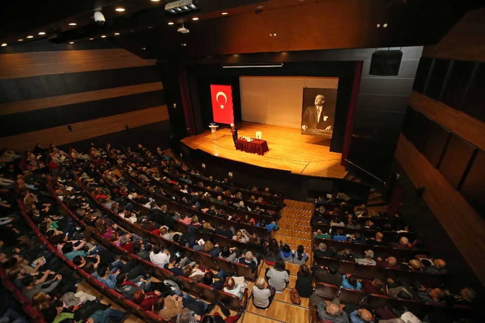 Karşıyaka’da iki özel söyleşi