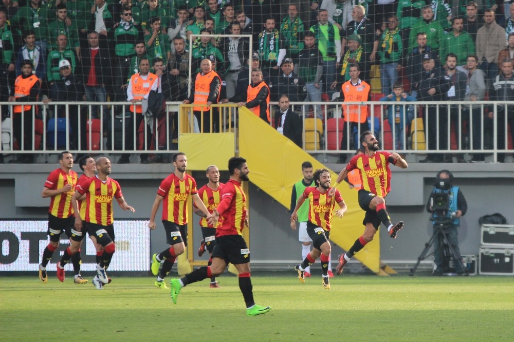 Süper Lig: Göztepe: 2 - TM Akhisarspor: 0 (Maç sonucu)
