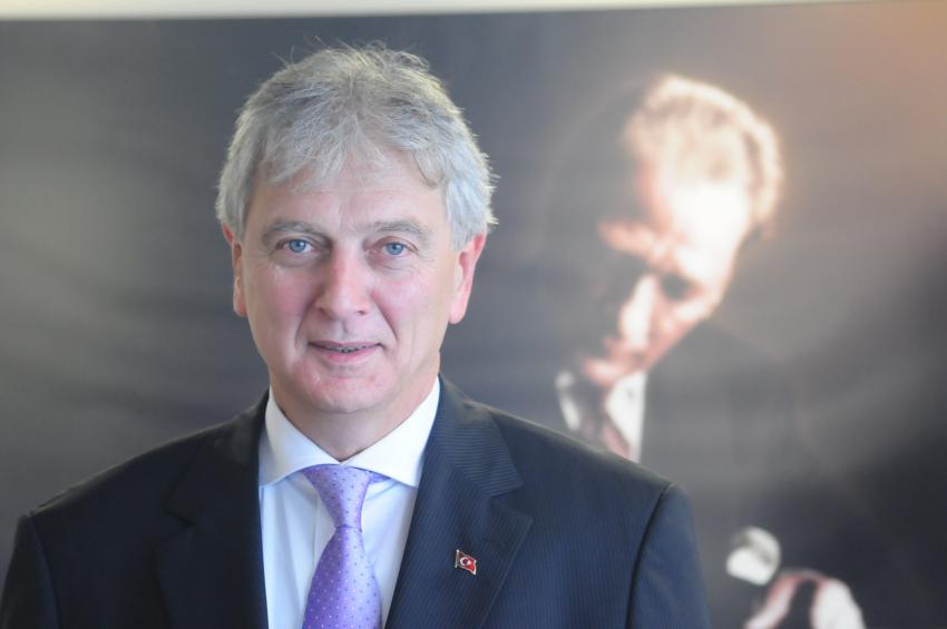 İş dünyası bir yandan gülerken, diğer yandan üzülmesin 