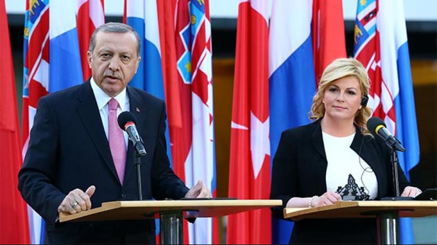 LAİKLİK TARTIŞMASINA O NE DEDİ?