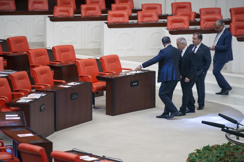 İYİ Parti’nin TBMM Genel Kurul sıralarında yerleri hazırlandı