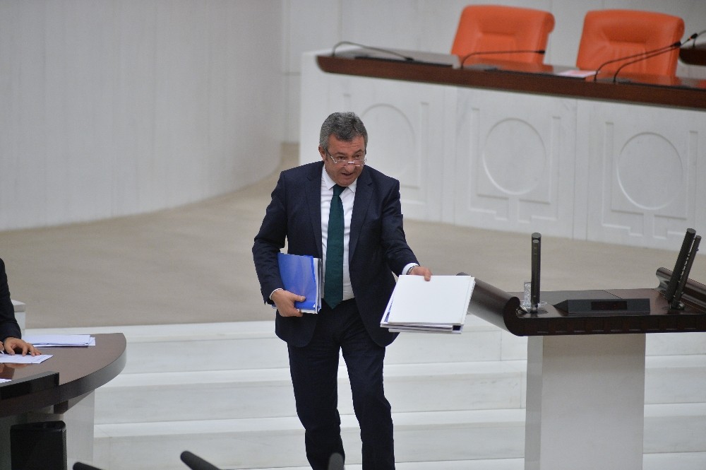 Bütçe görüşmelerinde gerginlik