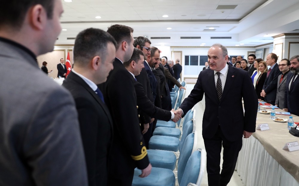 Bakan Özlü: