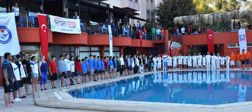 FOÇA AÇIK SU YÜZME ŞAMPİYONASI BAŞLADI