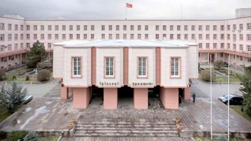 Bakanlıkta büyük operasyon: 30 vali görevden alındı!