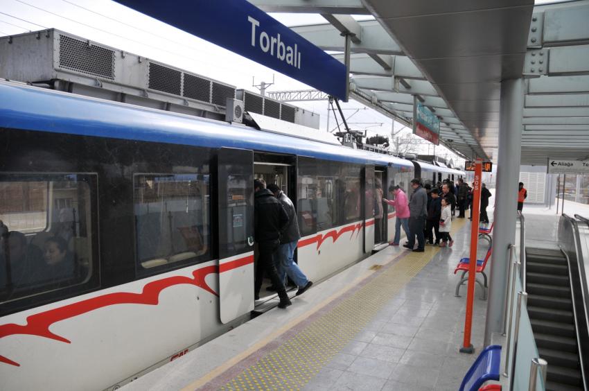 İZBAN, TORBALI'DA 500 BİN YOLCUYA ULAŞTI
