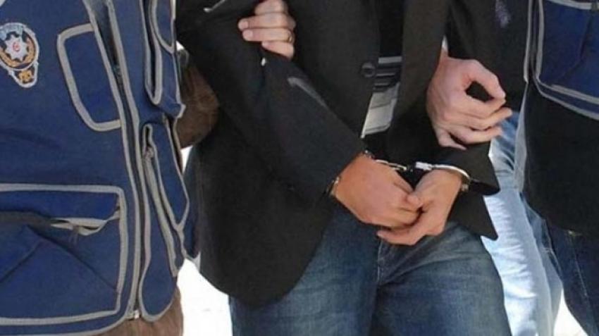 İZMİR'DE TERÖRİSTLERE TUTUKLAMA