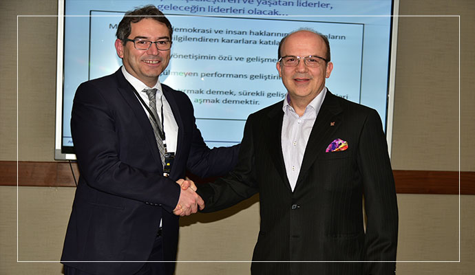 Dr.Yılmaz Argüden’den Yönetişim dersi