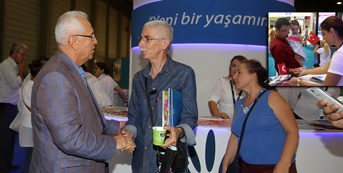 Karabağlar standına ziyaretçilerden tam not