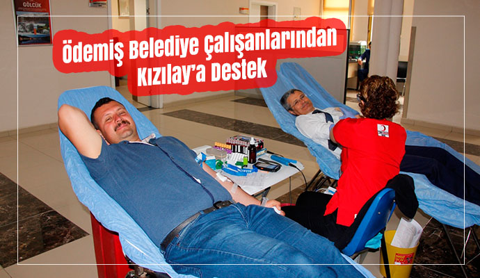 Ödemiş Belediye Çalışanlarından Kızılay’a Destek