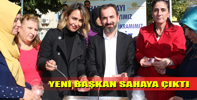 BAŞKAN HIZAL AŞURE DAĞITTI