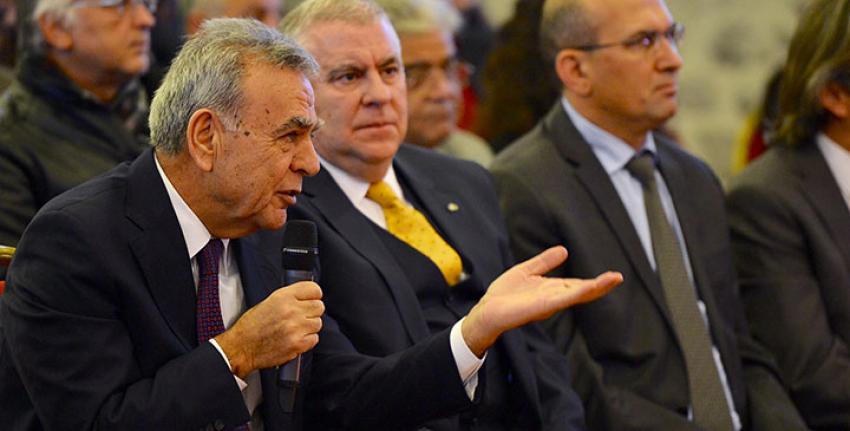 KOCAOĞLU: ''İZMİR'E ÖZEL FİNANS ÜRETİN''