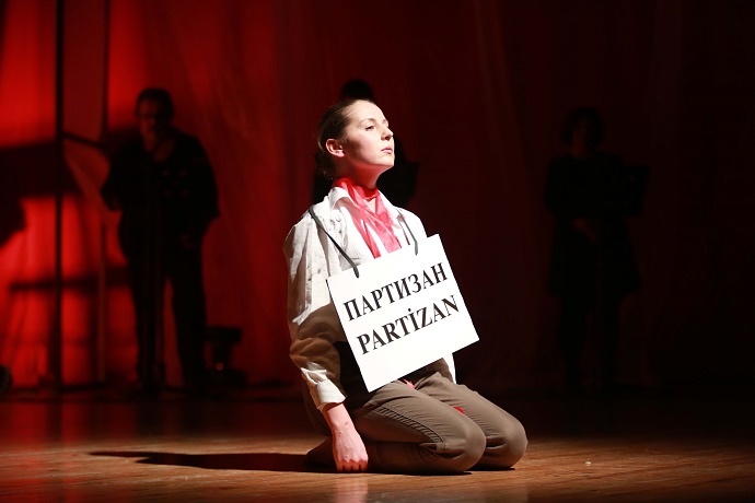 NAZIM HİKMET GAZİEMİR'DE ANILDI