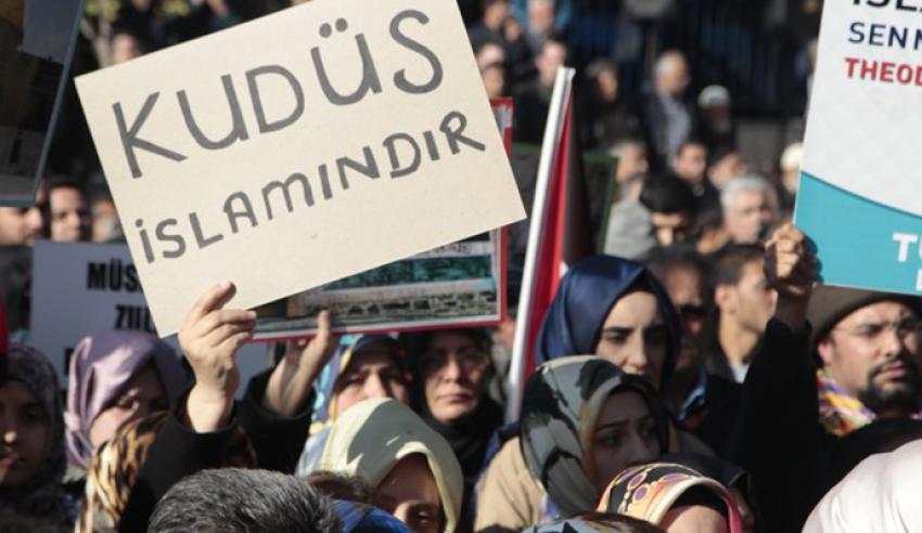 TÜRKİYE KUDÜS İÇİN AYAKTA!