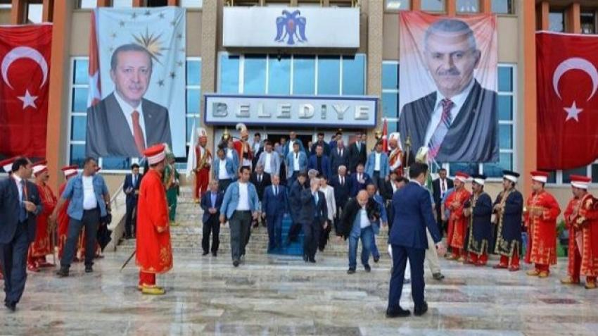 İZMİR MARŞINA BAŞBAKAN NE DEDİ?